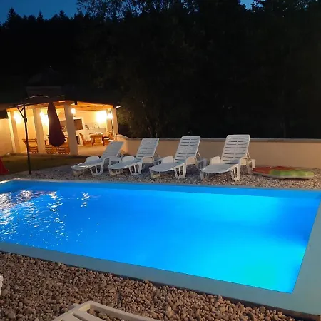 Planinska Oaza Apartment *