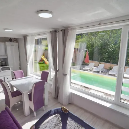 Apartament Planinska Oaza *